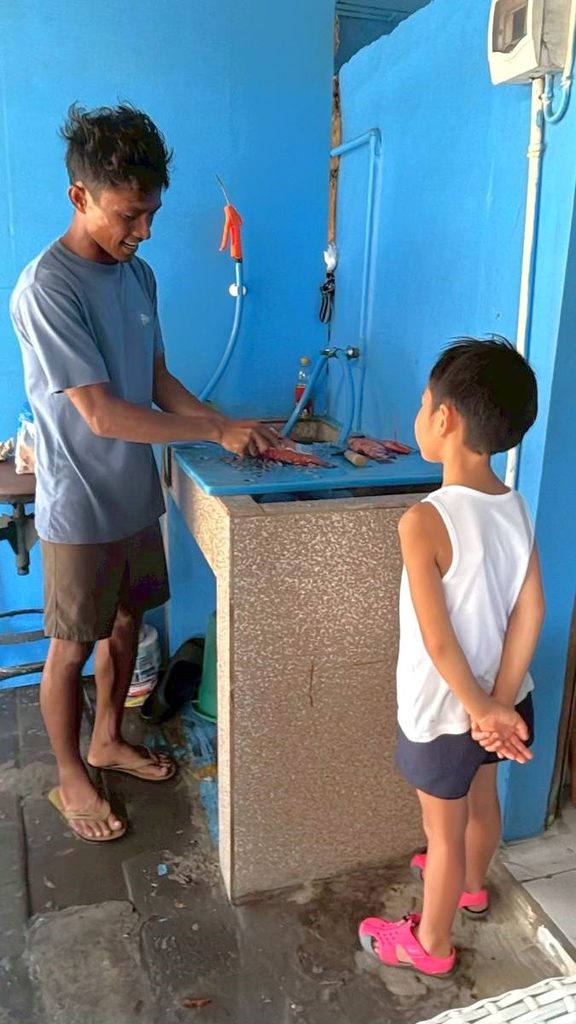 Tabasan bali 魚をさばく